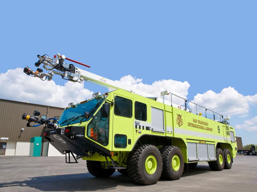  Oshkosh Striker 4500 ARFF 2010 года  (фото 8 из 14)